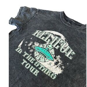 Fifth Sun Women's Cropped Shirt Black Alien Screaming Acid Wash Size Medium